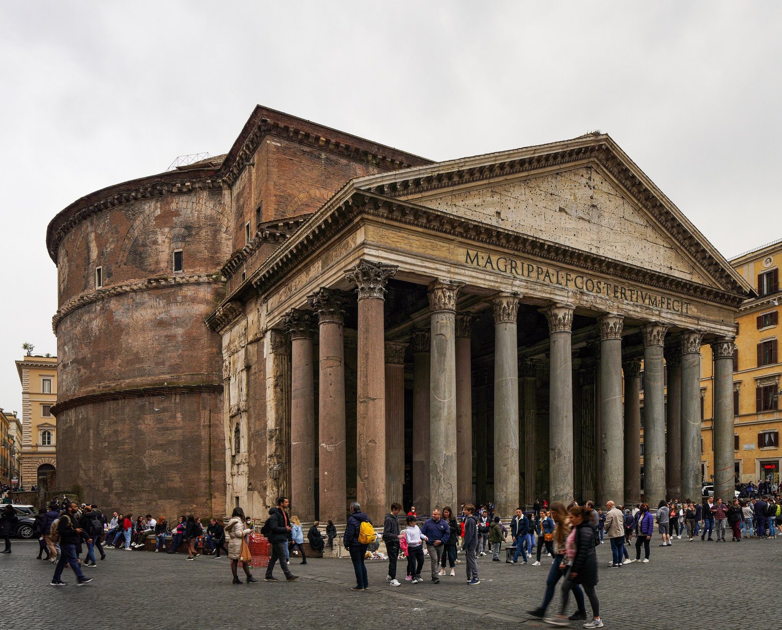 Pantheon by Unknown, 125 AD